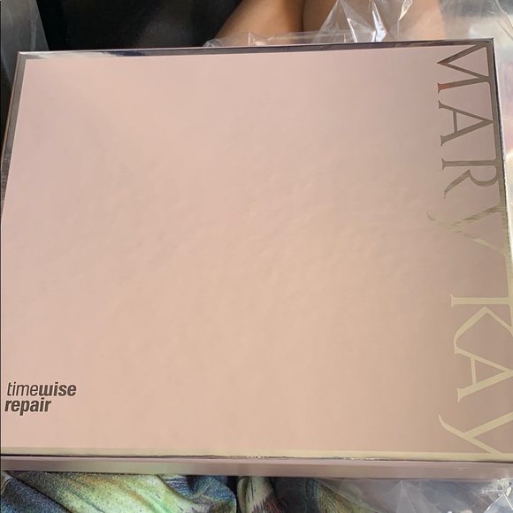 Mary Kay time wise repair - Picture 4 of 4